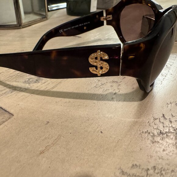 Juicy Couture Tortoise shell color sunglasses - Picture 8 of 8